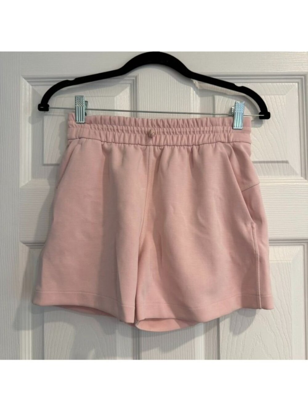 Lululemon Softstreme High Rise Lounge Shorts Size 4 Pink